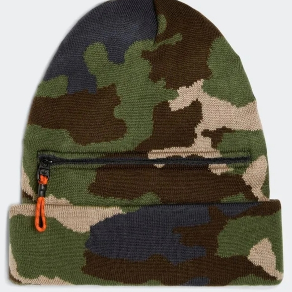 💥SOLD💥Beyonce Adidas x IVY PARK TRAILS TWO-IN-ONE BEANIE BALACLAVA Camo - Picture 5 of 6